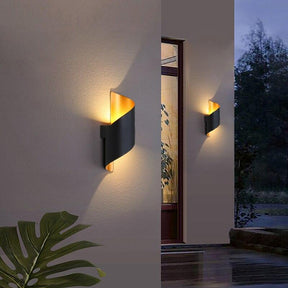 Arandela de Parede para Exterior com LED em Formato Espiral